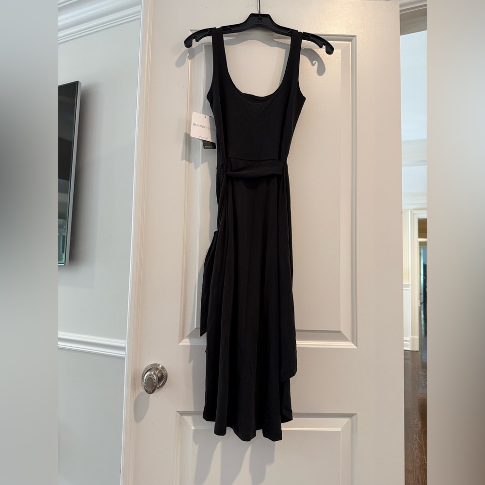 NWT Beyond Yoga tie waist midi dress.